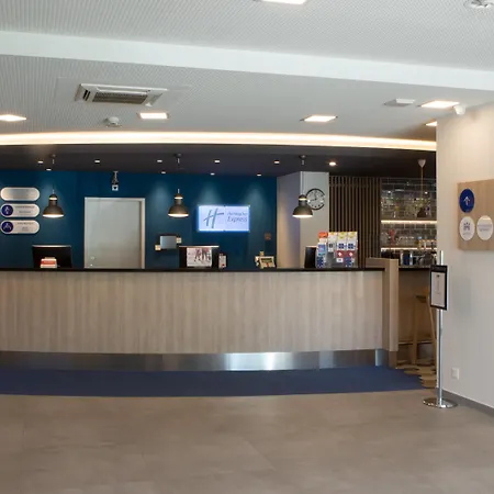 Express Geneva Airport By Ihg 3*