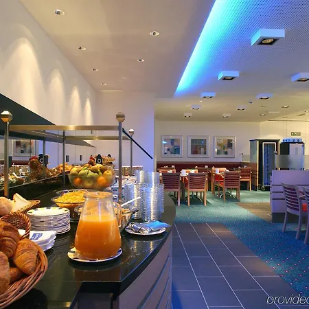 Hotel Express Geneva Airport By Ihg 3*