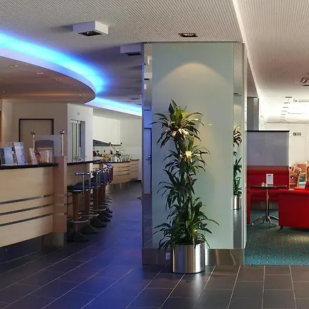 Hotel Express Geneva Airport By Ihg 3*