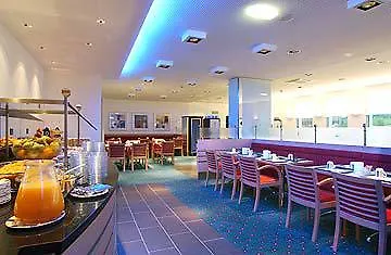 Express Geneva Airport By Ihg Hotel