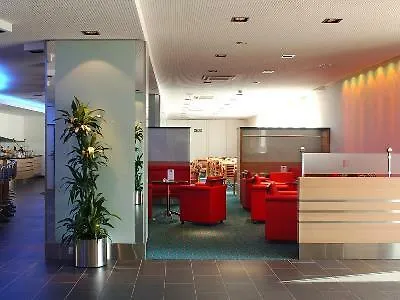 Express Geneva Airport By Ihg Hotel Meyrin